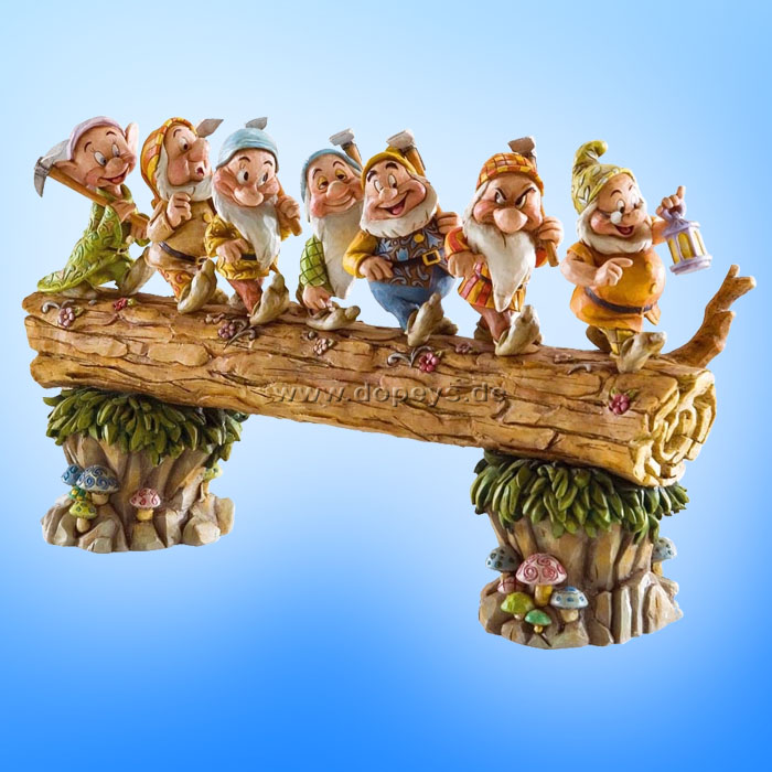 Disney Traditions / Jim Shore figurine from Enesco "Homeward Bound (Seven Dwarfs Figurine)" 4005434