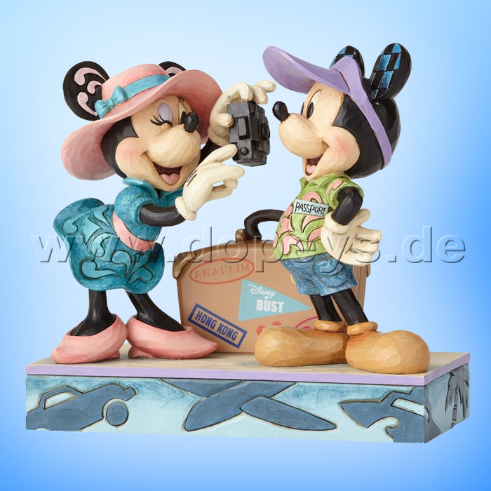 Disney Traditions / Jim Shore Figur von Enesco "Adventure Awaits (Mickey und Minnie als Reisende)" 4059731