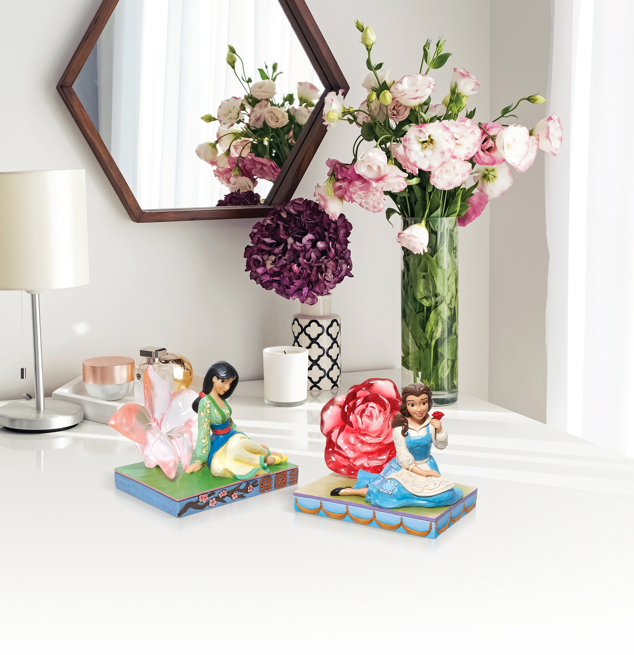 Disney Traditions Figur - Belle mit durchsichtiger Rose (An Enchanted Rose) von Jim Shore 6011924