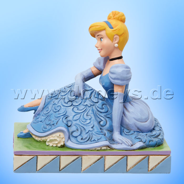 Disney Traditions - Cinderella Personality Pose (Compassionate and Carefree) figurine by Jim Shore 6013072