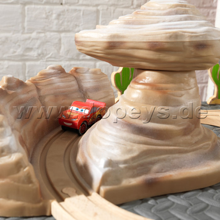 Disney Pixar Cars 3 50-teiliges Eisenbahnset Radiator Springs von KidKraft 18013